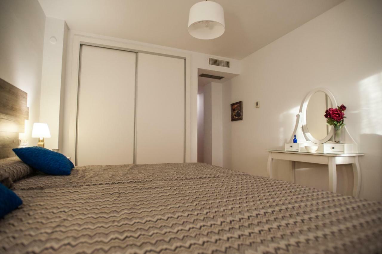 Luxury Maestranza Donkey Lägenhet Sevilla Exteriör bild